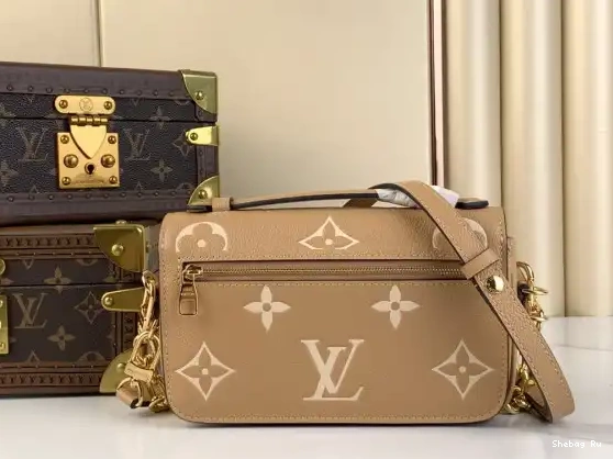 EAST LOUIS METIS POCHETTE WEST VUITTON 0615